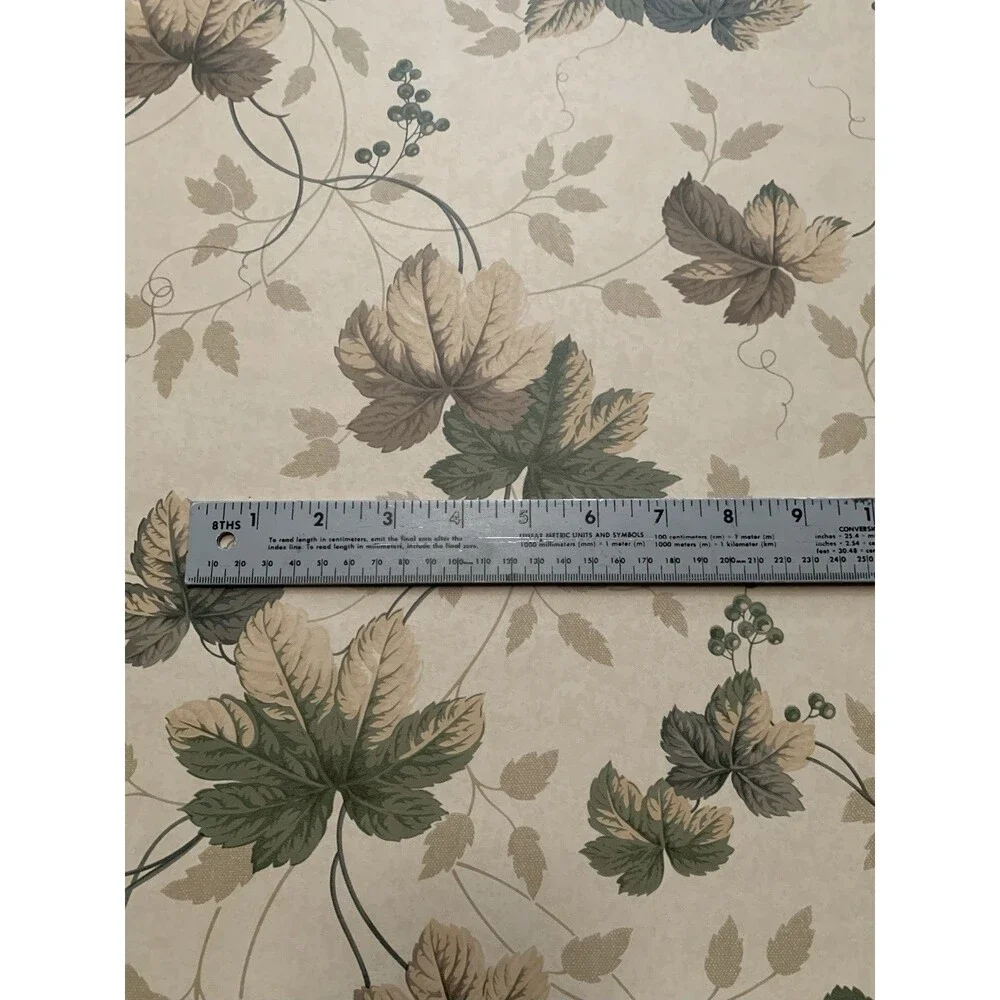Colorful Vintage Fall Leaves Wallpaper. The Warner Co. WFM6161, 27 In. x 27 Ft.